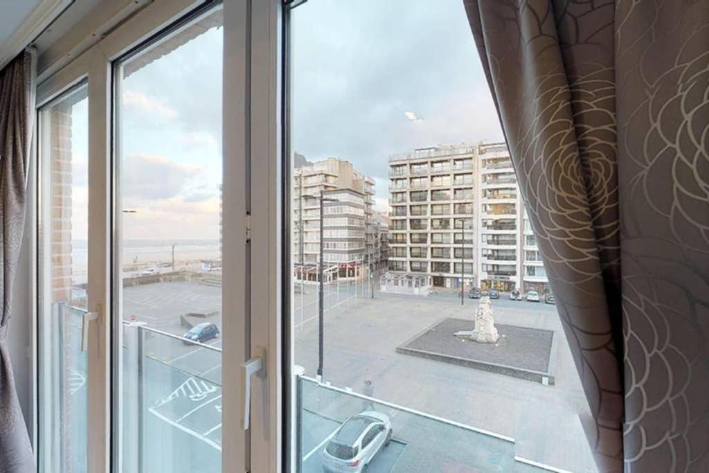 Studio Met Zeezicht Op Heldenplein Knokke-Heist Exterior photo